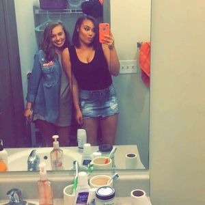 Meet your Posher, Cara